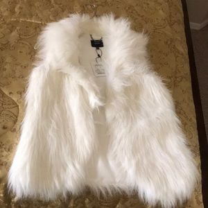 Sleeveless Faux Fur Coat sz Eur38 or US sz 4
